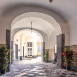 cortile ingresso scuola pietro giannone